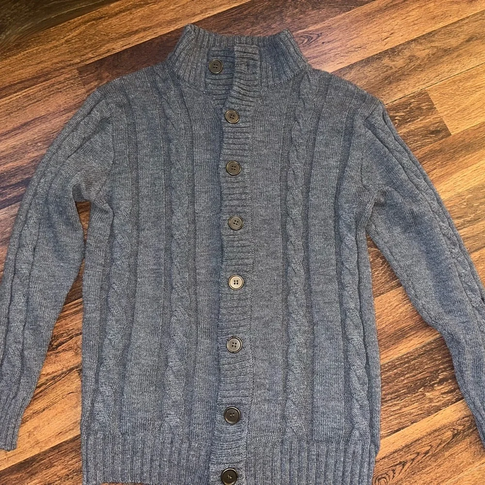 Men'sGray Cable Knit Sweater